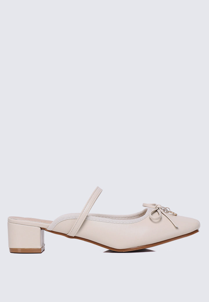 Cocoa Crème Comfy Heels In Beige