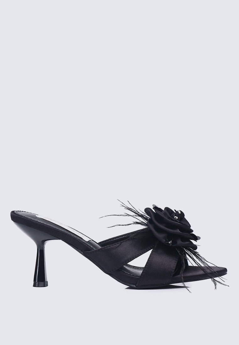 Alira Comfy Heels In Black