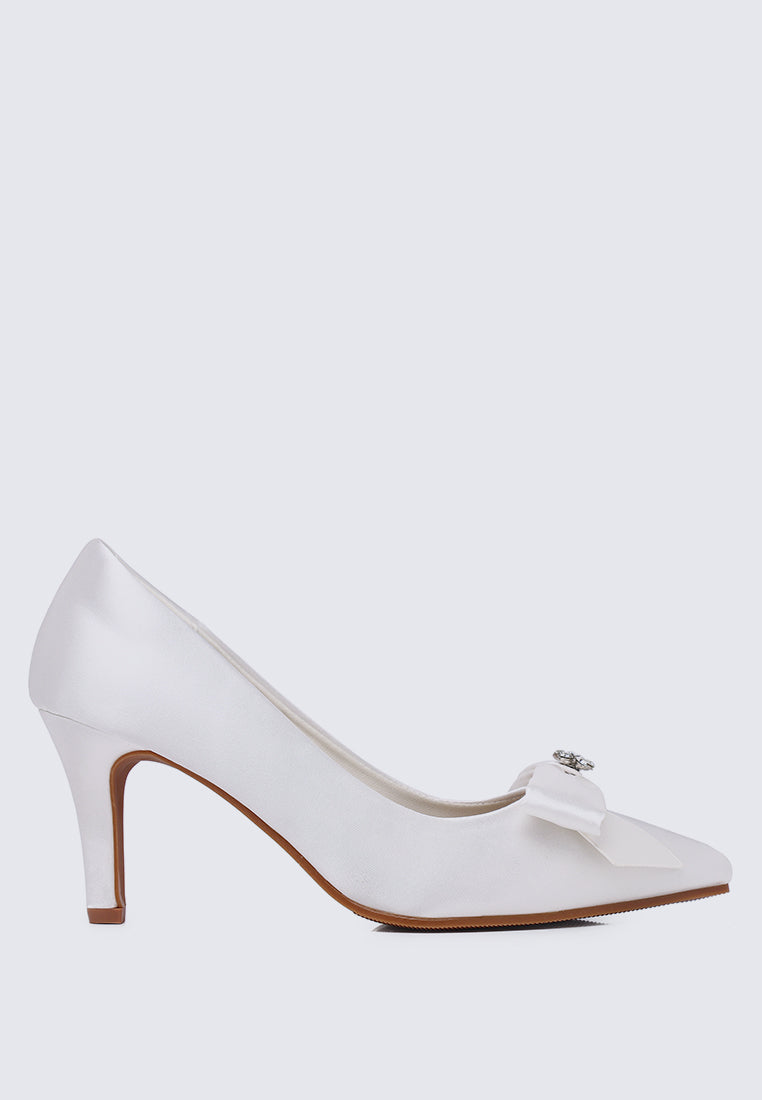 Alexandria Comfy Pumps In Ivory