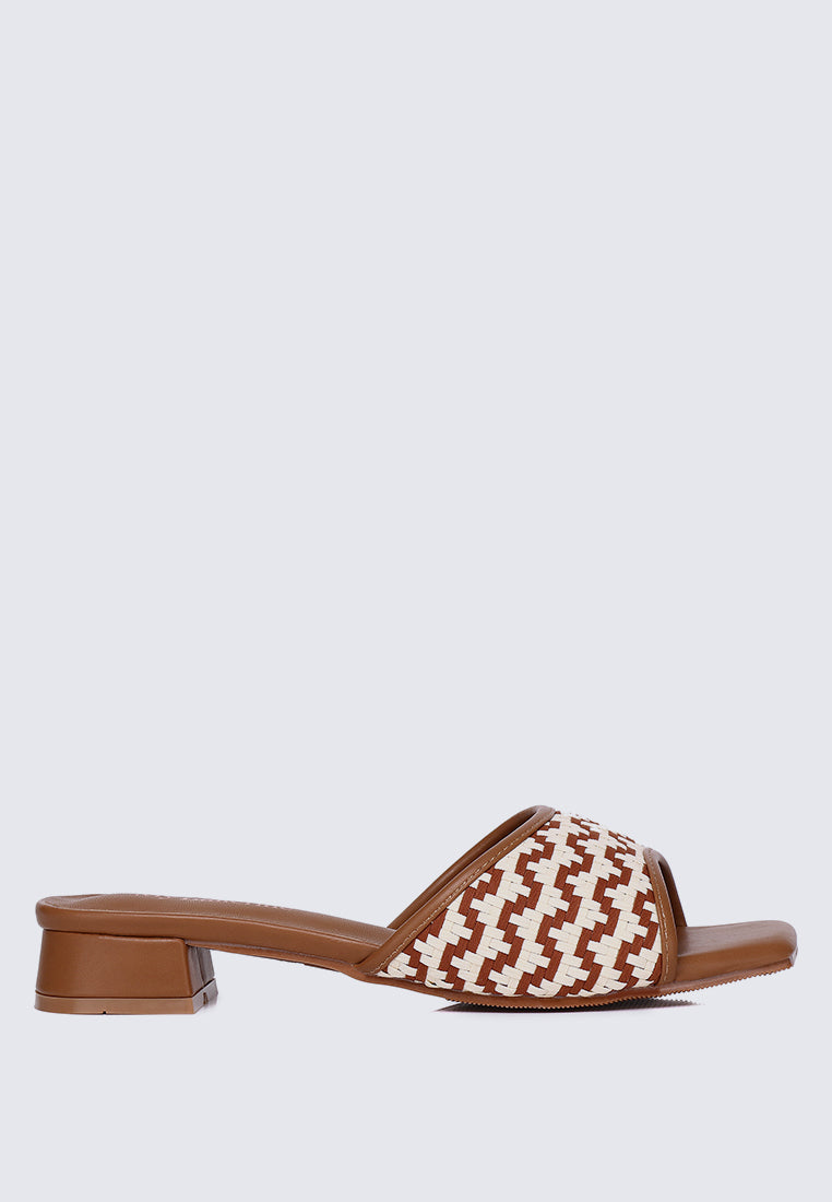 Vee Comfy Sandals In Brown