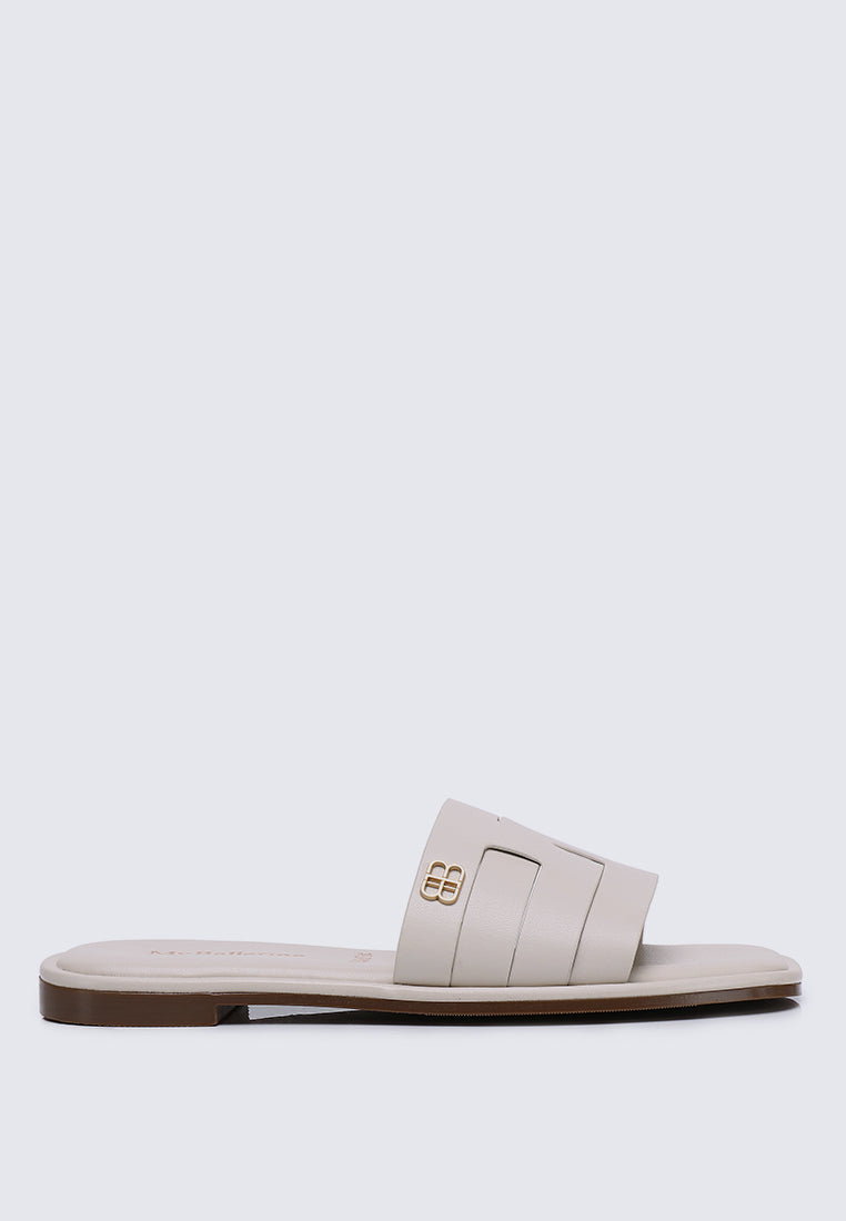 Bobi Comfy Sandal In Almond