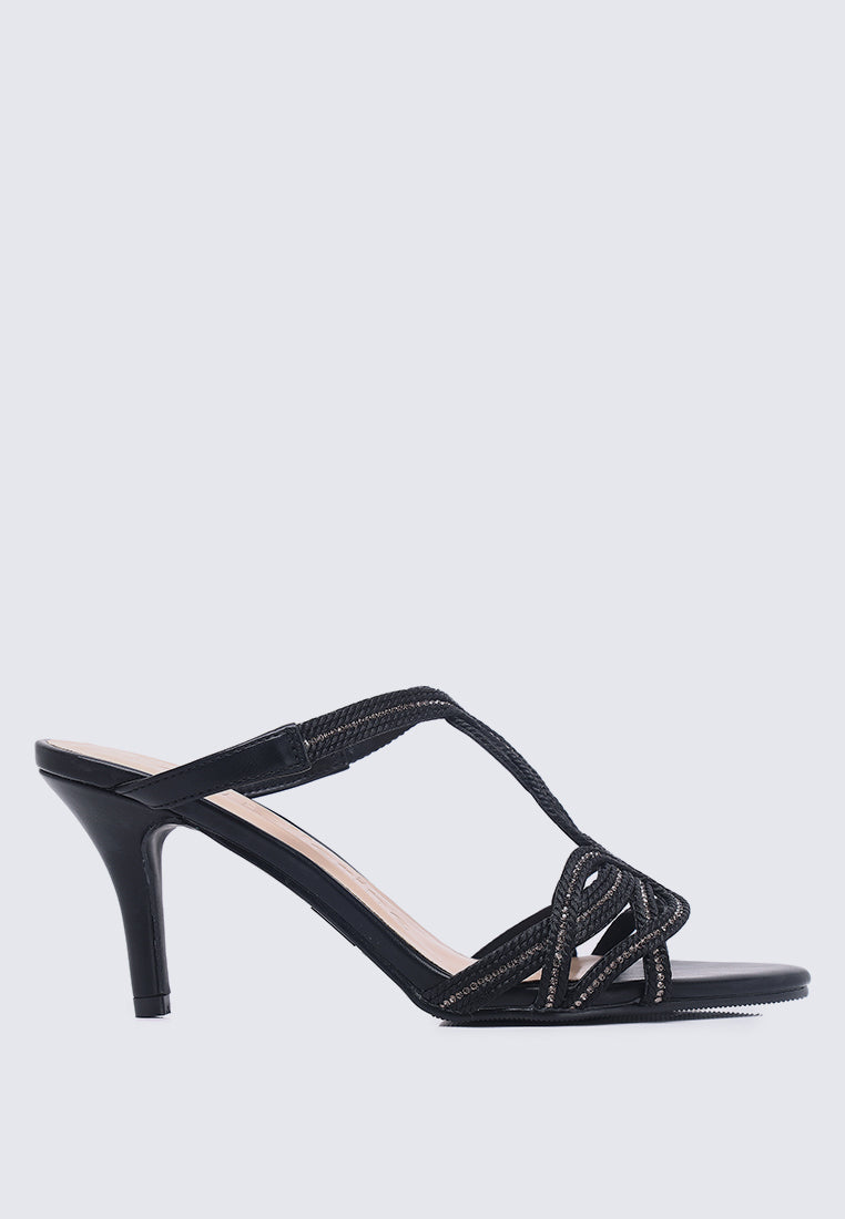 Rihanna Comfy Heels In Black