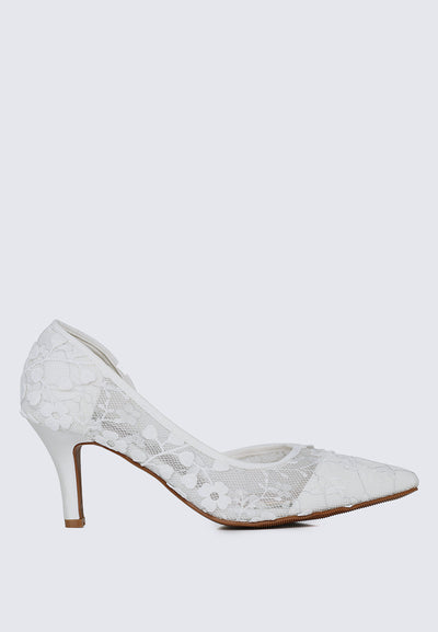 Giana Comfy Pumps In White