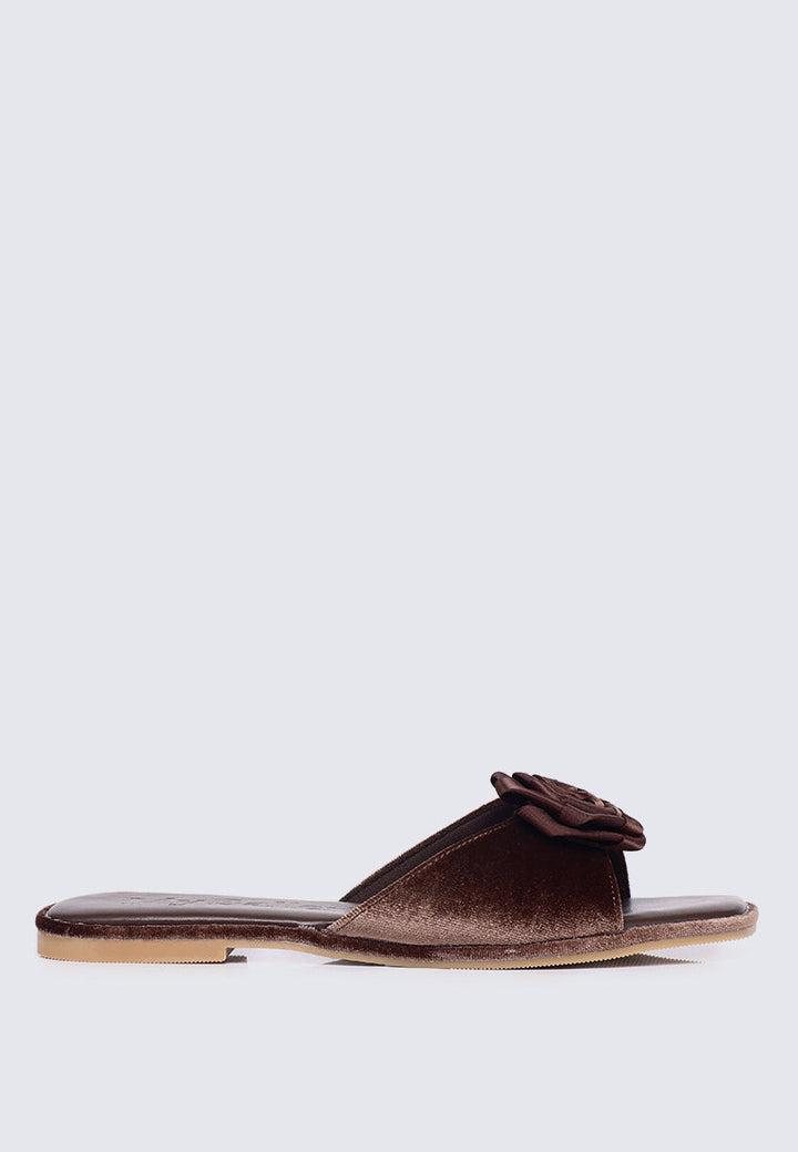 Lusina Comfy Sandals In Espresso