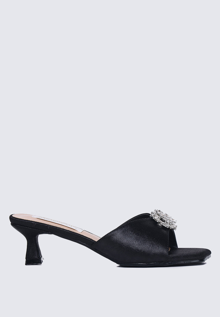 Vea Comfy Heels In Black