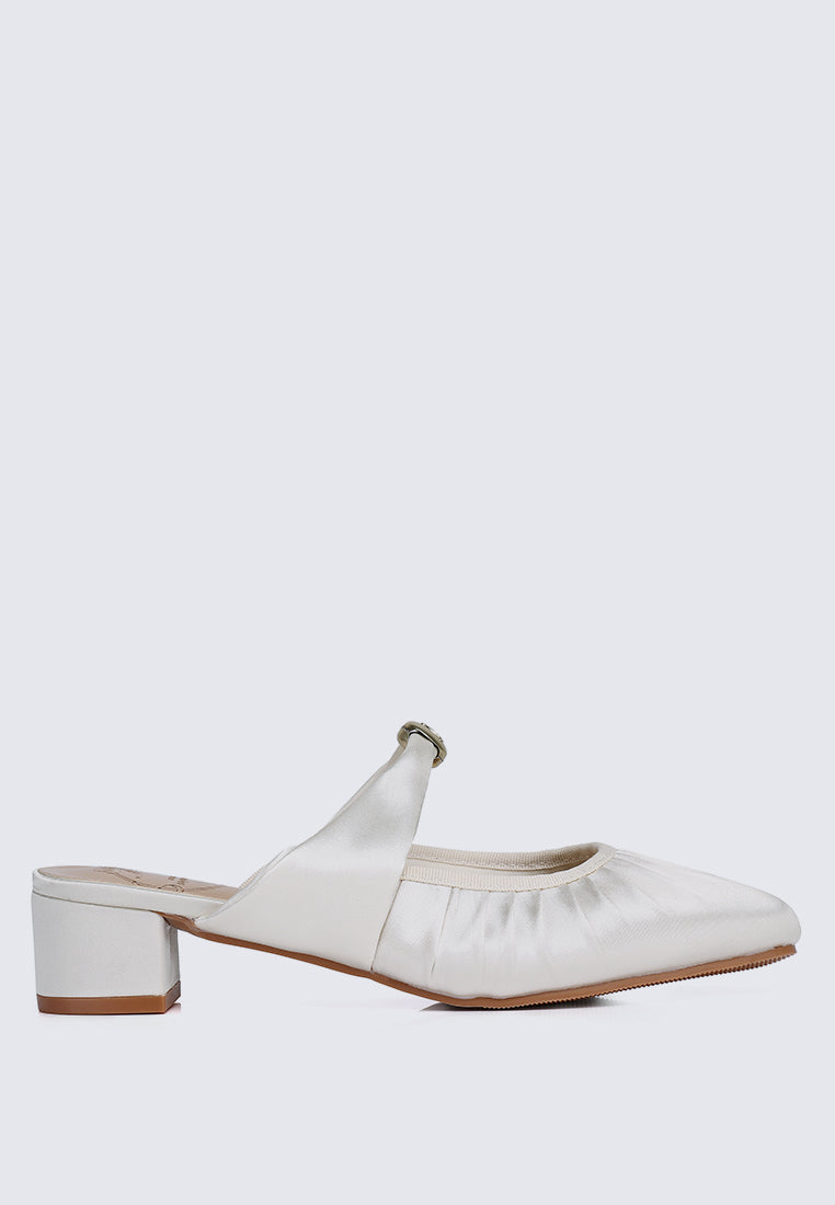 Loue Comfy Heels In Beige