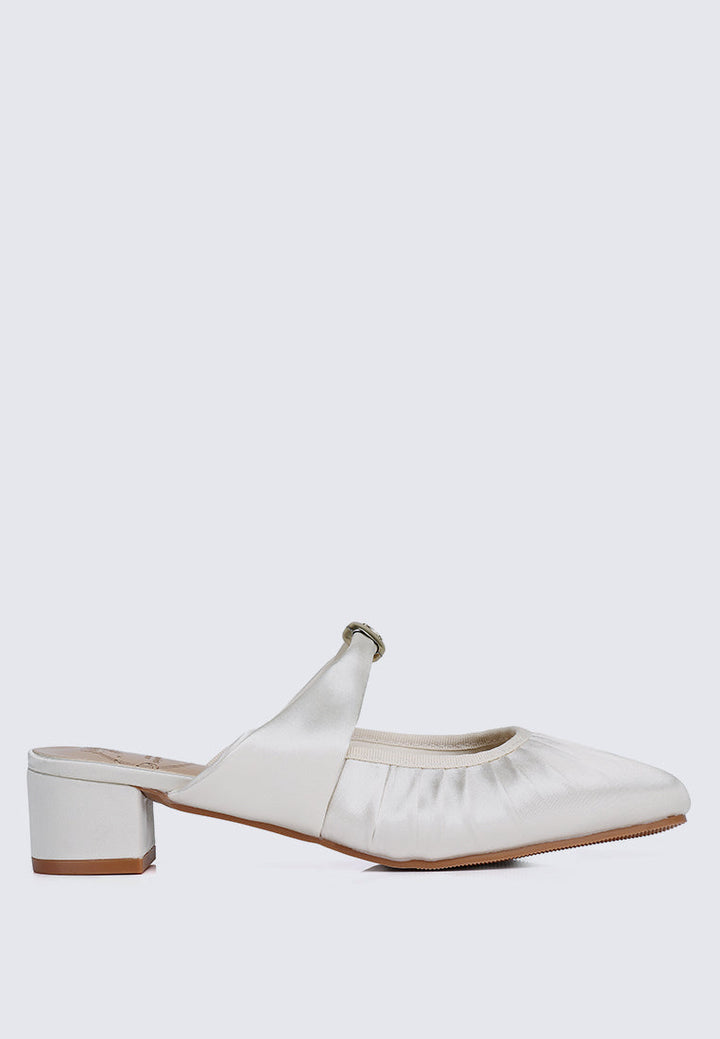 Loue Comfy Heels In Beige