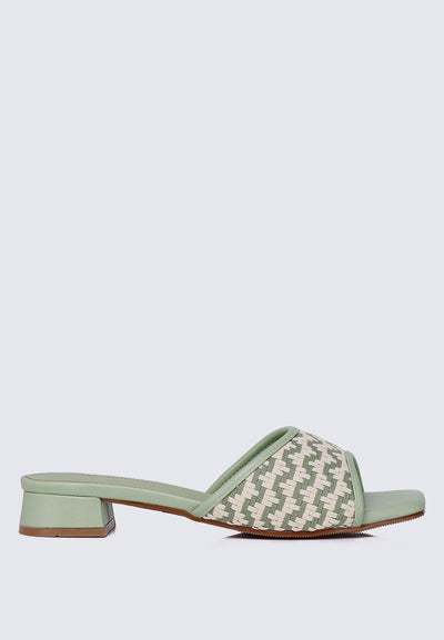Vee Comfy Sandals In Sage Green