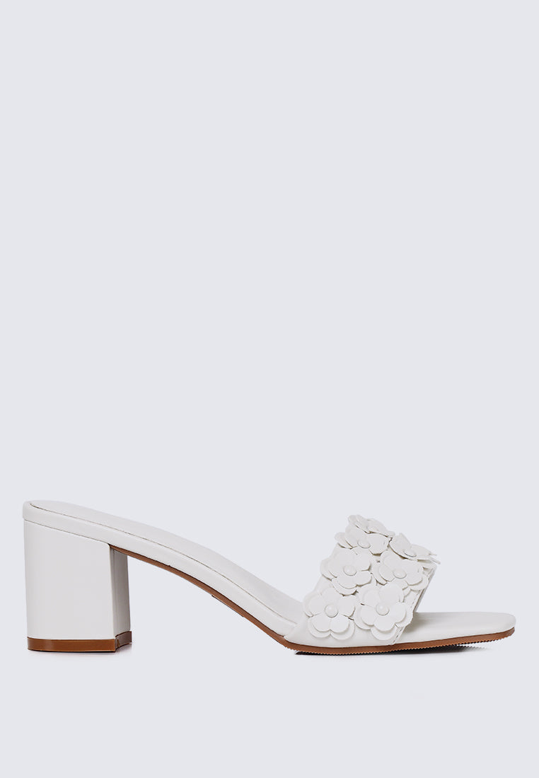 Cyrene Comfy Heels In Off White