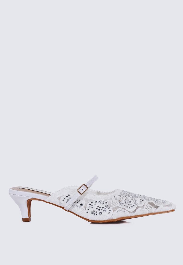 Améa Comfy Heels In White