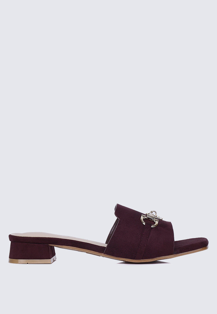 Ebony Comfy Sandals In Maroon
