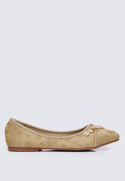 Chuyee Comfy Ballerina In Mustard