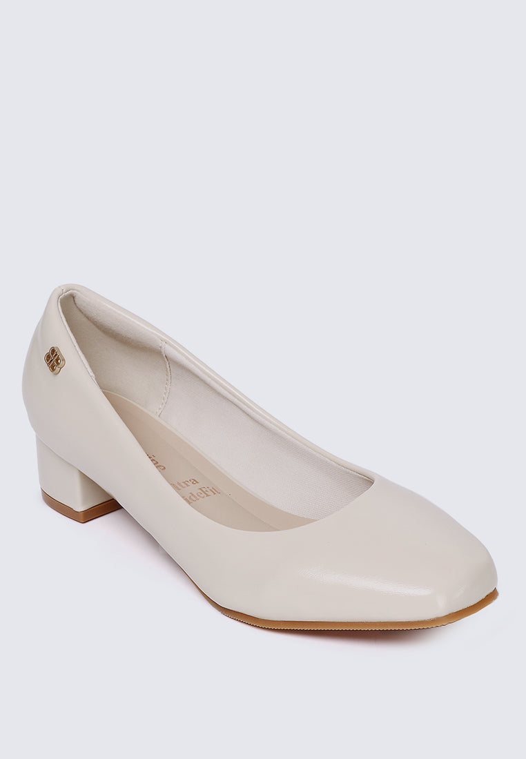 Lucy Ultra WideFit Comfy Heels In Off White