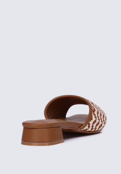 Vee Comfy Sandals In Brown