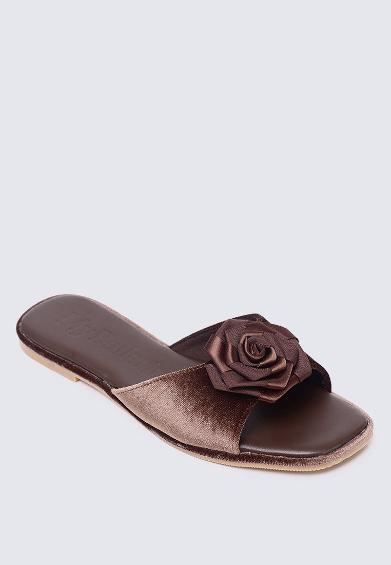 Lusina Comfy Sandals In Espresso