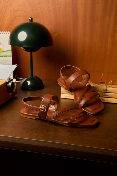 Bellissa Comfy Sandals In Brown