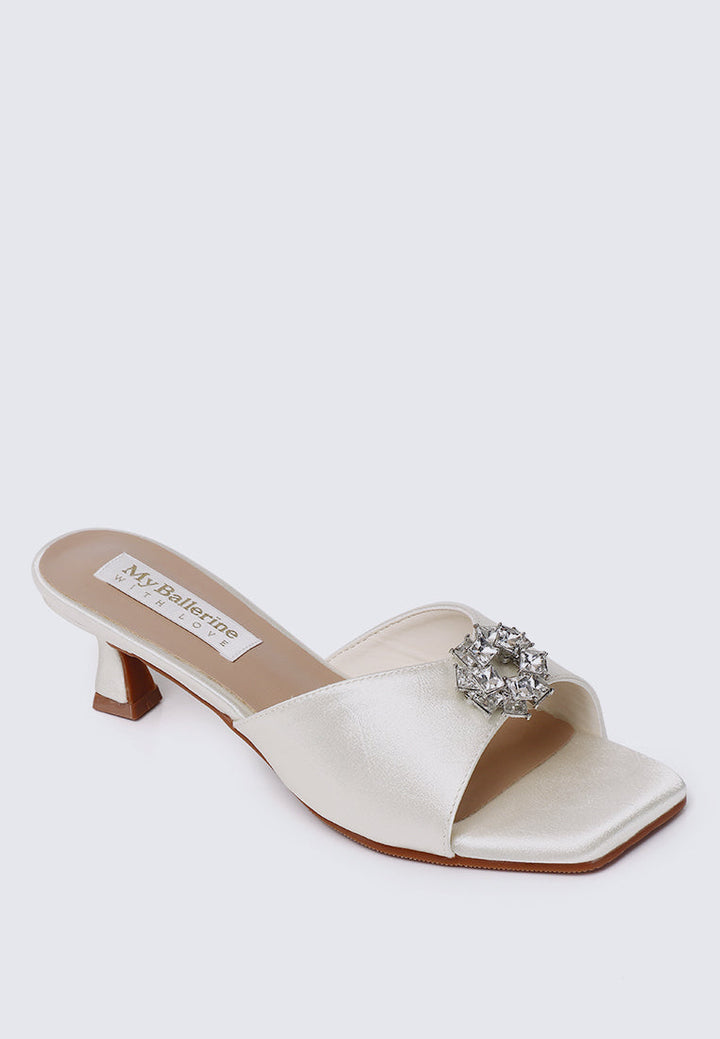 Vea Comfy Heels In Ivory