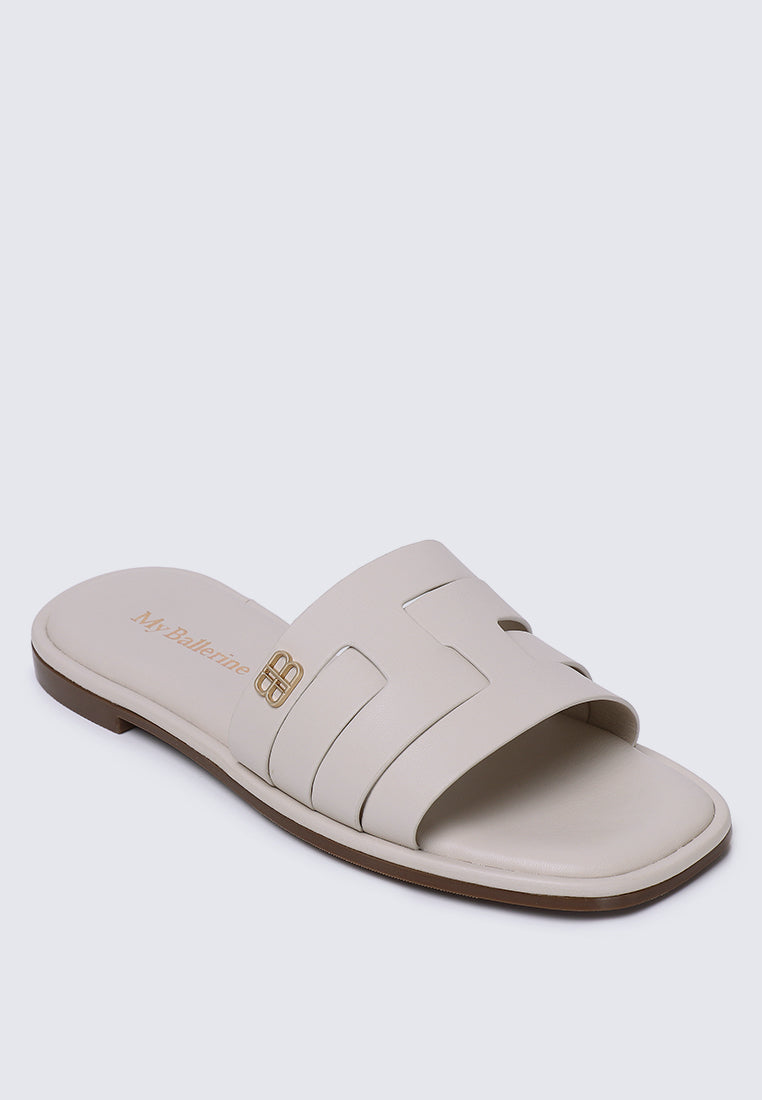 Bobi Comfy Sandal In Almond