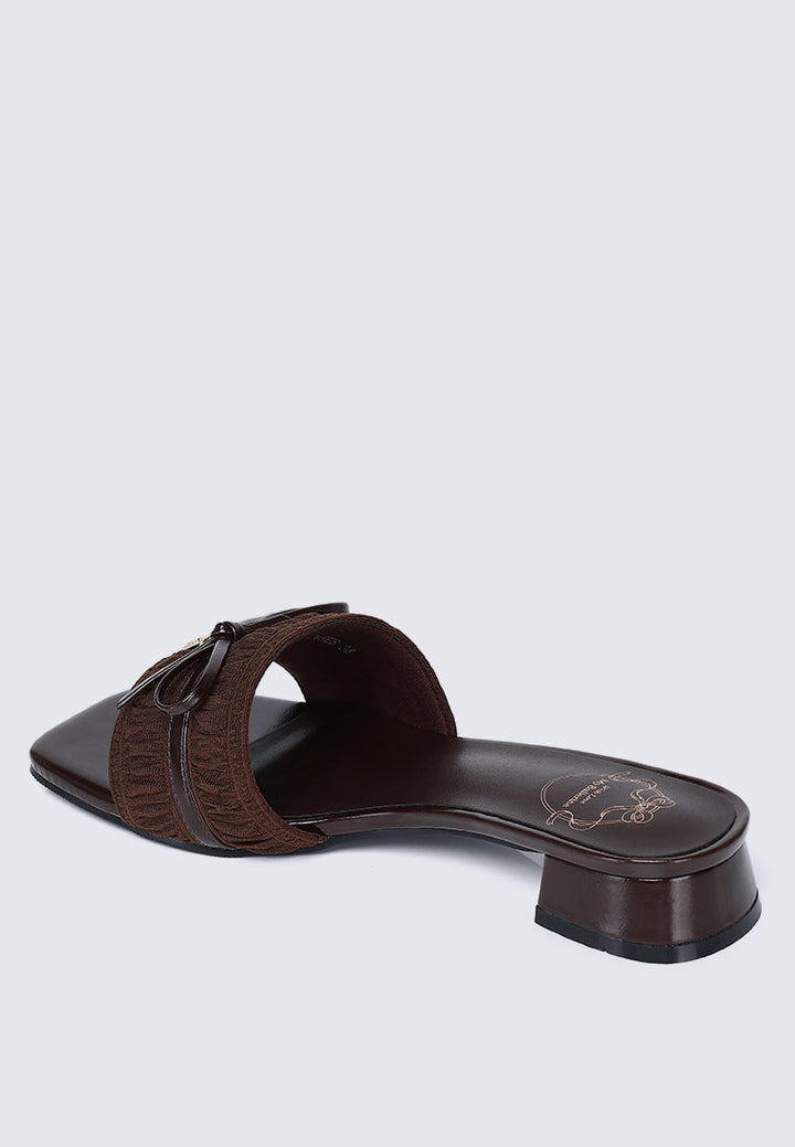 Isabeau Comfy Sandals In Espresso