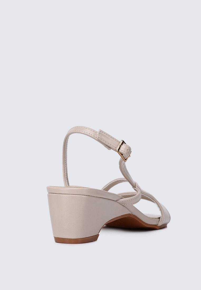 Yeemi Comfy Heels In Beige