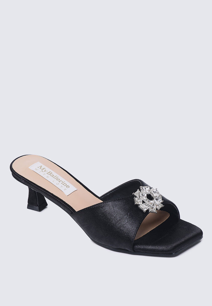 Vea Comfy Heels In Black