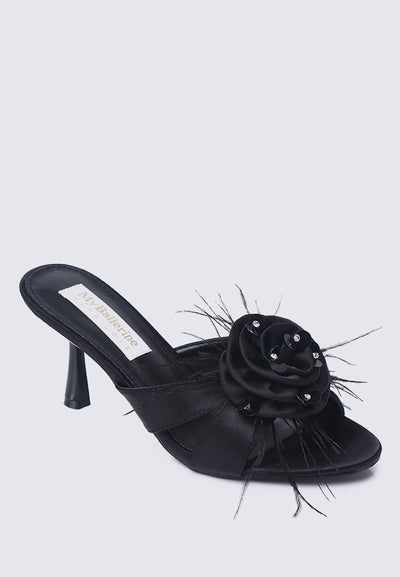 Alira Comfy Heels In Black