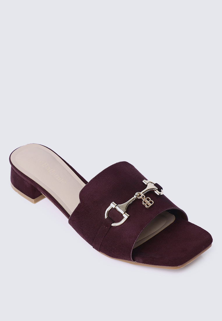 Ebony Comfy Sandals In Maroon