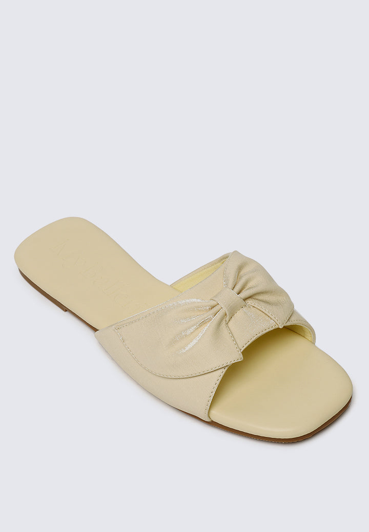Yurina Comfy Sandals In Butter