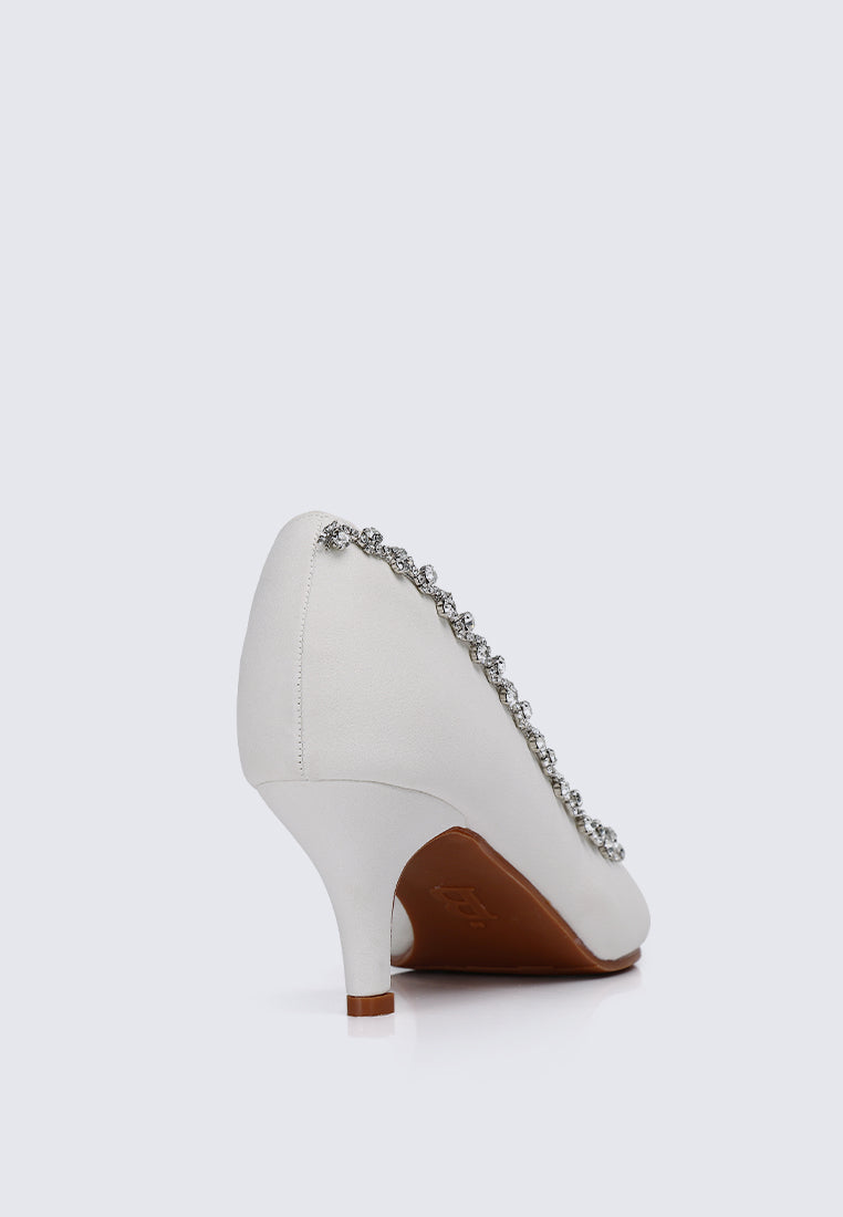Dahlia Comfy Pumps In White