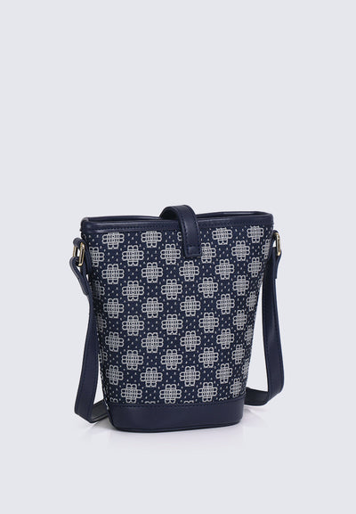 Liyana Crossbody Bag In Navy