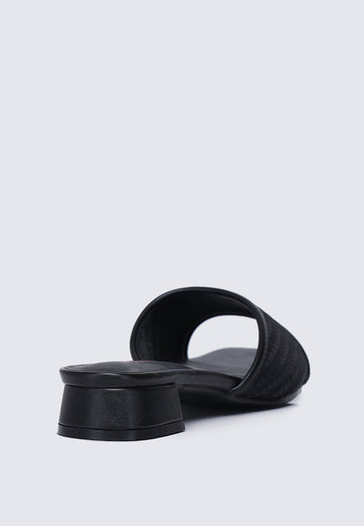 Vee Comfy Sandals In Black