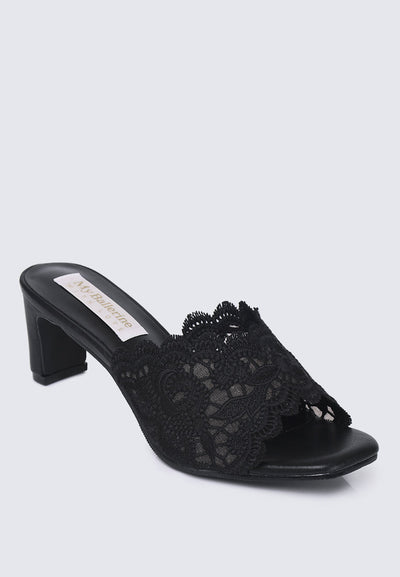 Chloé Comfy Heel In Black