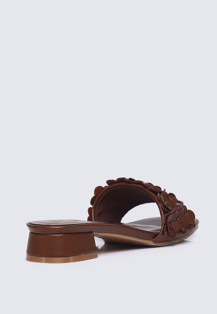 Corinne Comfy Sandals In Brown