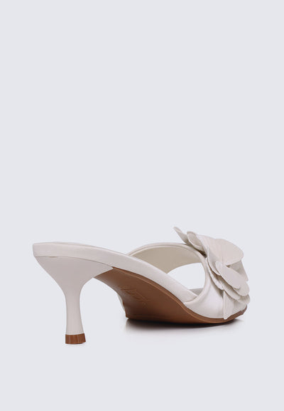 Anneliese Comfy Heels In Beige