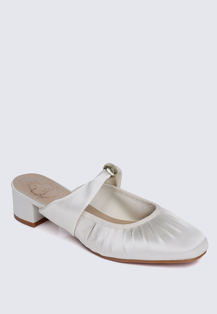 Loue Comfy Heels In Beige