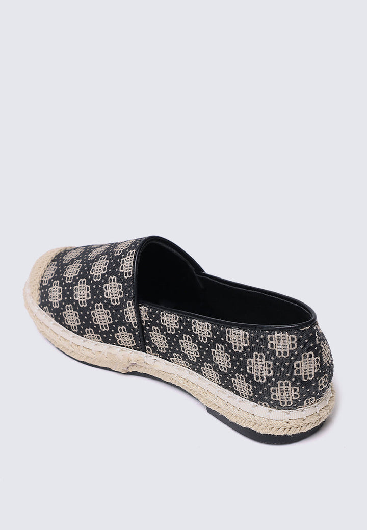 Salsya Comfy Espadrilles In Black