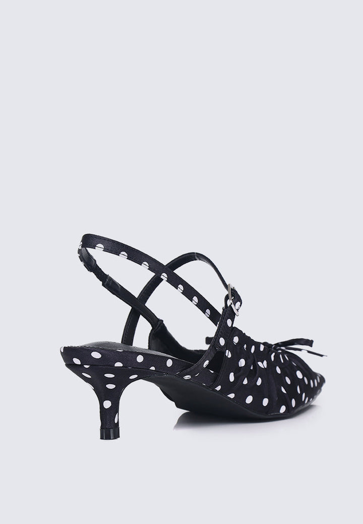 Amora Comfy Heels In Black