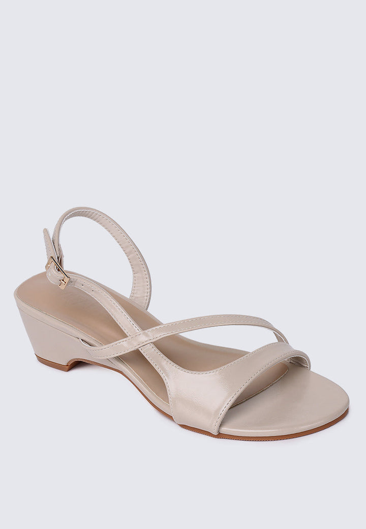 Yeemi Comfy Heels In Beige
