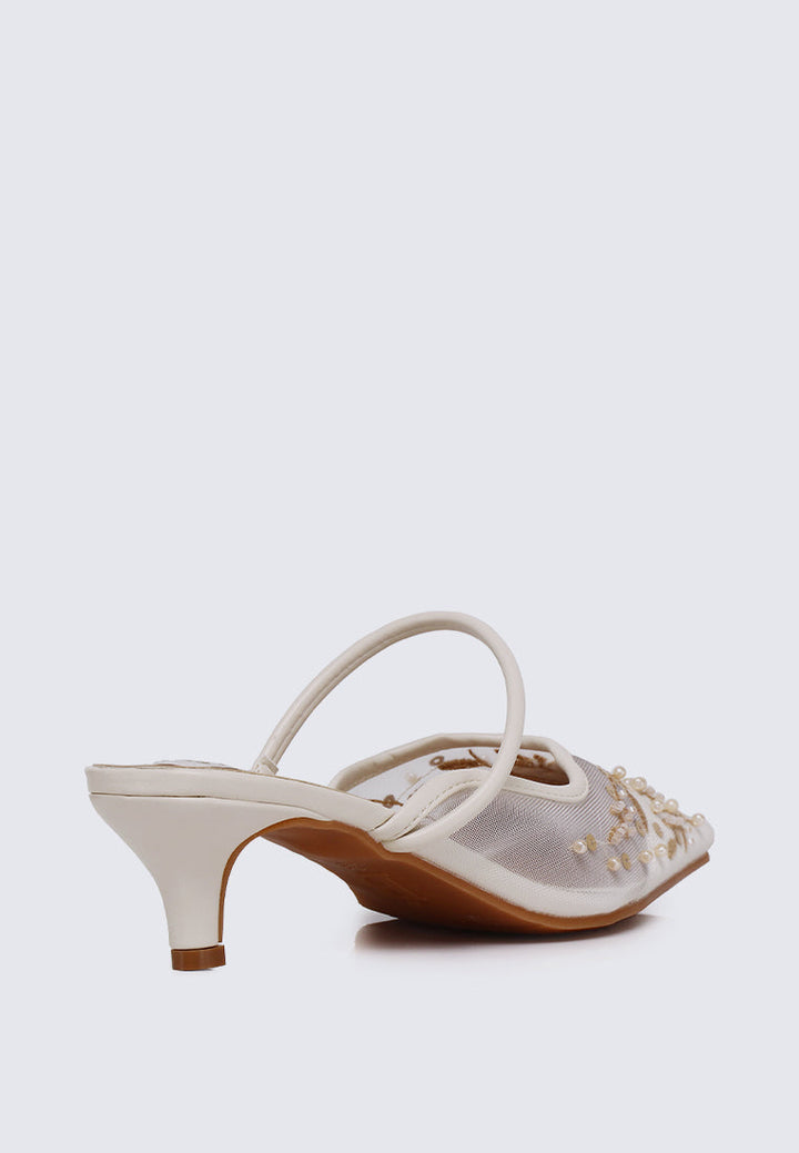 Petaline Comfy Heels In Ivory