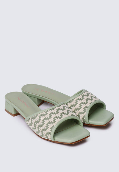 Vee Comfy Sandals In Sage Green