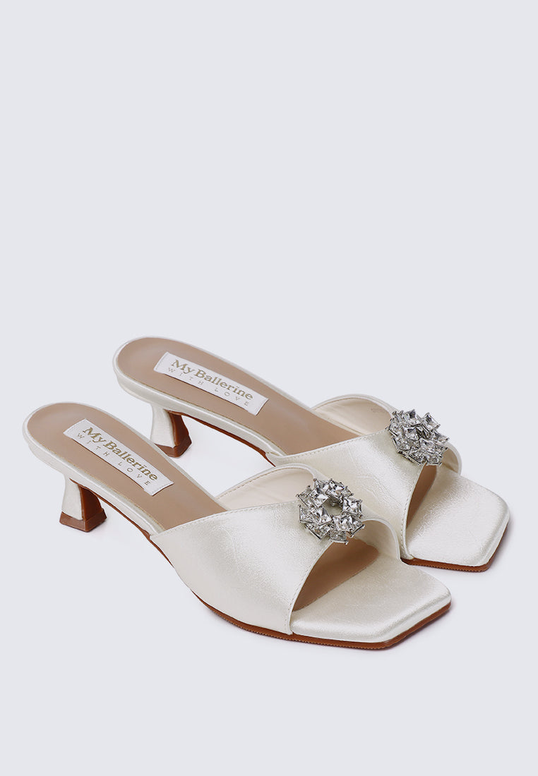 Vea Comfy Heels In Ivory