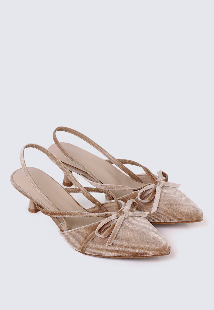 Morvella Comfy Heels In Almond