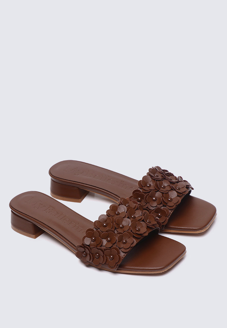 Corinne Comfy Sandals In Brown