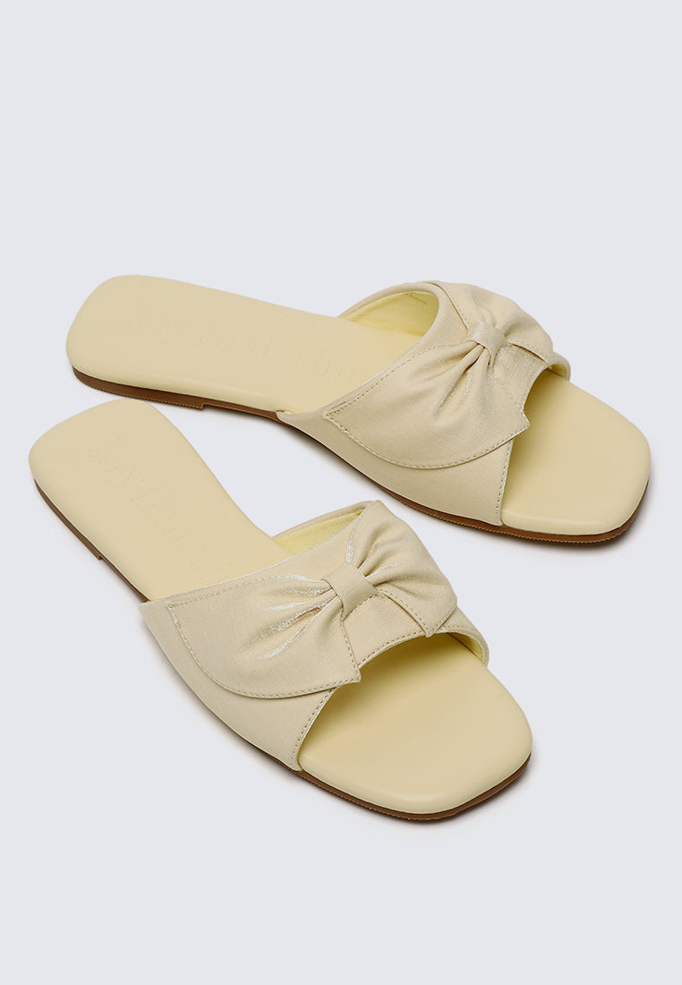 Yurina Comfy Sandals In Butter
