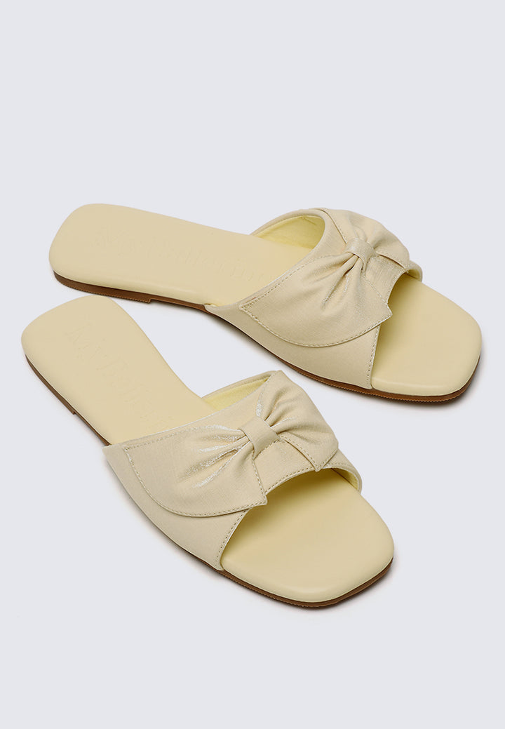 Yurina Comfy Sandals In Butter