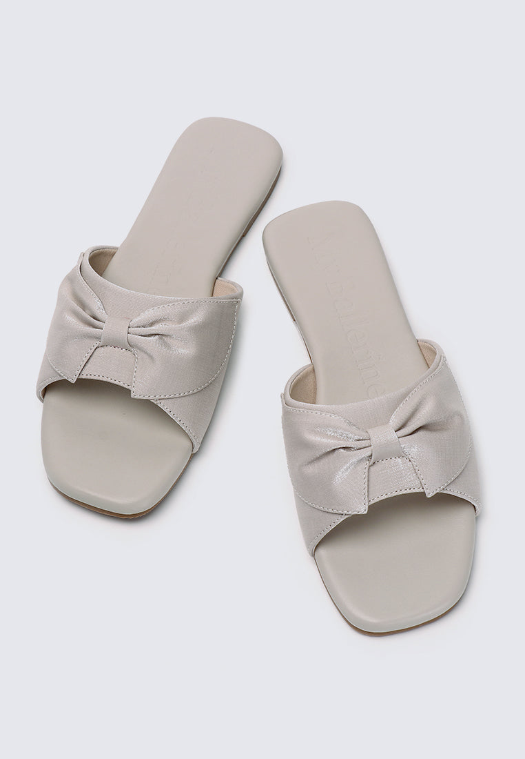 Yurina Comfy Sandals In Nude