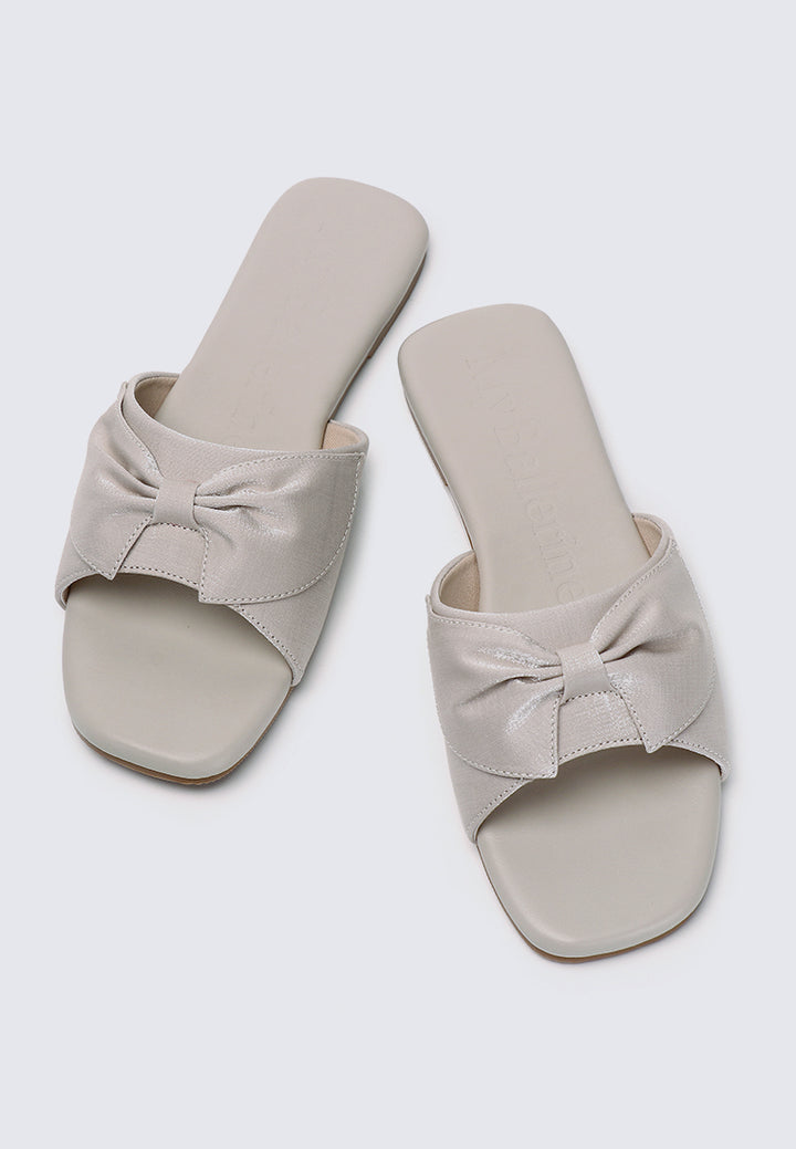 Yurina Comfy Sandals In Nude