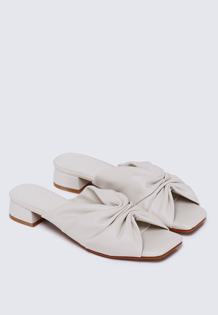 Sia Comfy Sandals In Beige