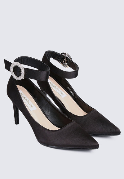 Lyla Comfy Pumps In Black