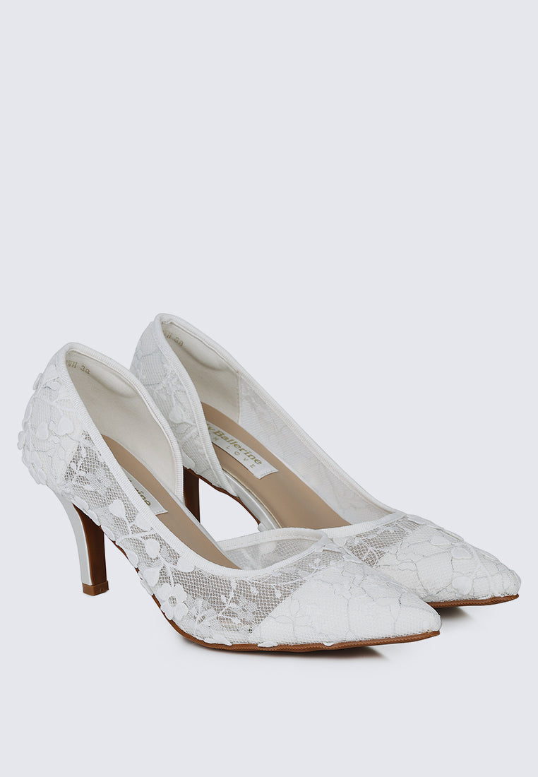 Giana Comfy Pumps In White